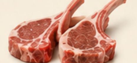 Good lamb — pink-red lamb cutlets with fine texture